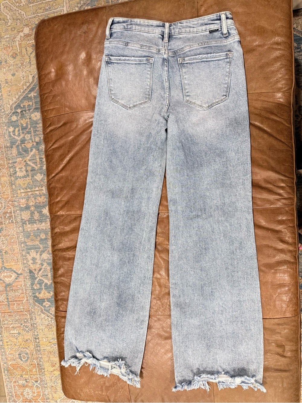 Distressed Light Blue Wide-Leg Women’s Jeans - Picture 2 of 3